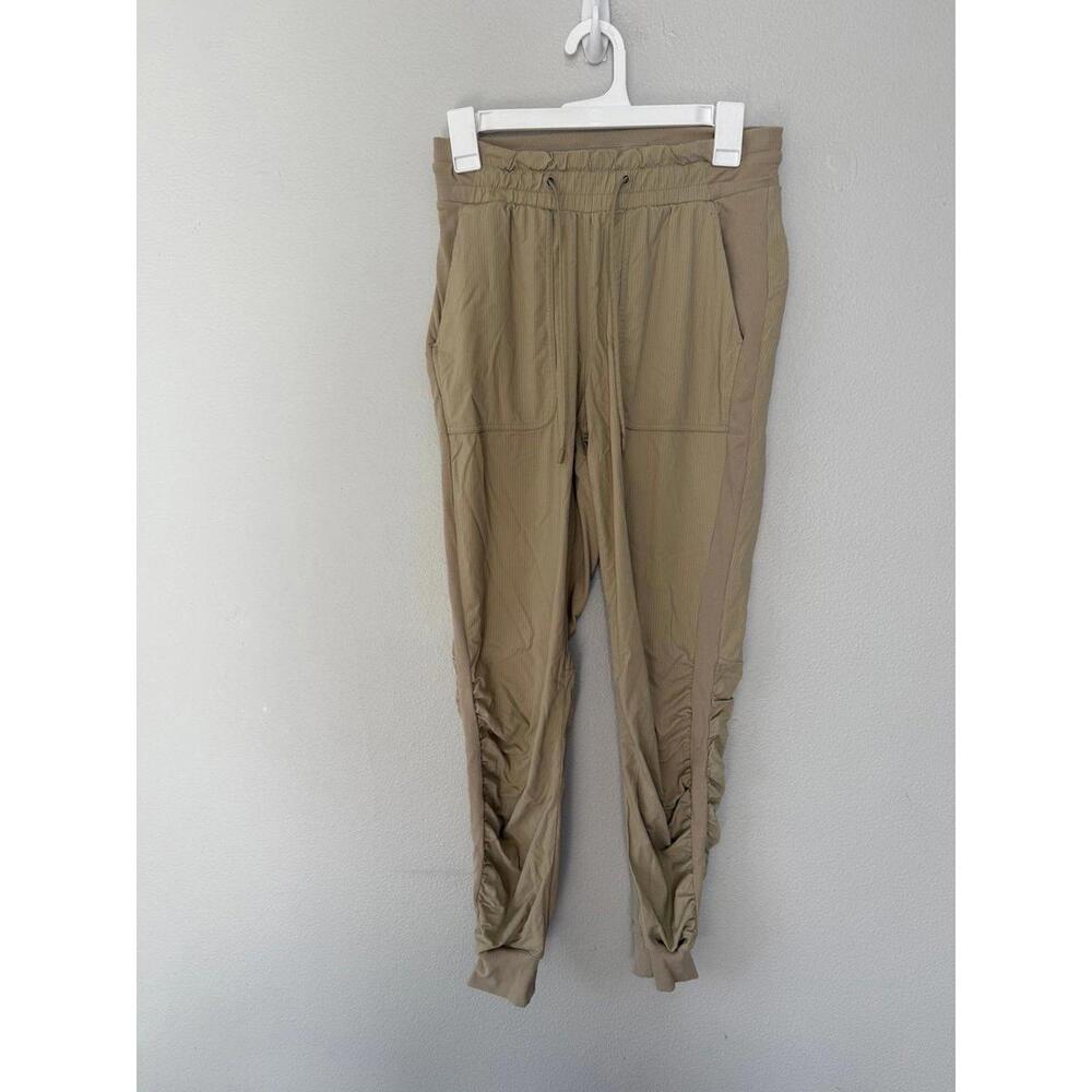 Lululemon double lined dance studio joggers size 6 (my closet)